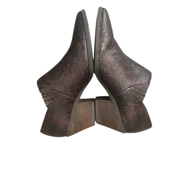 Lucky Brand Tabea Womens Snake Print Leather Bootie 9’1/2 Red Brown Ankle Boot - Picture 3 of 5